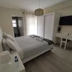 Brisa Do Mar 2 - Consolacao בית הארחה 3*